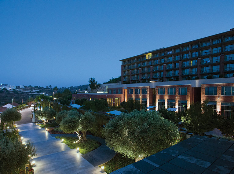 Cramim hotel night